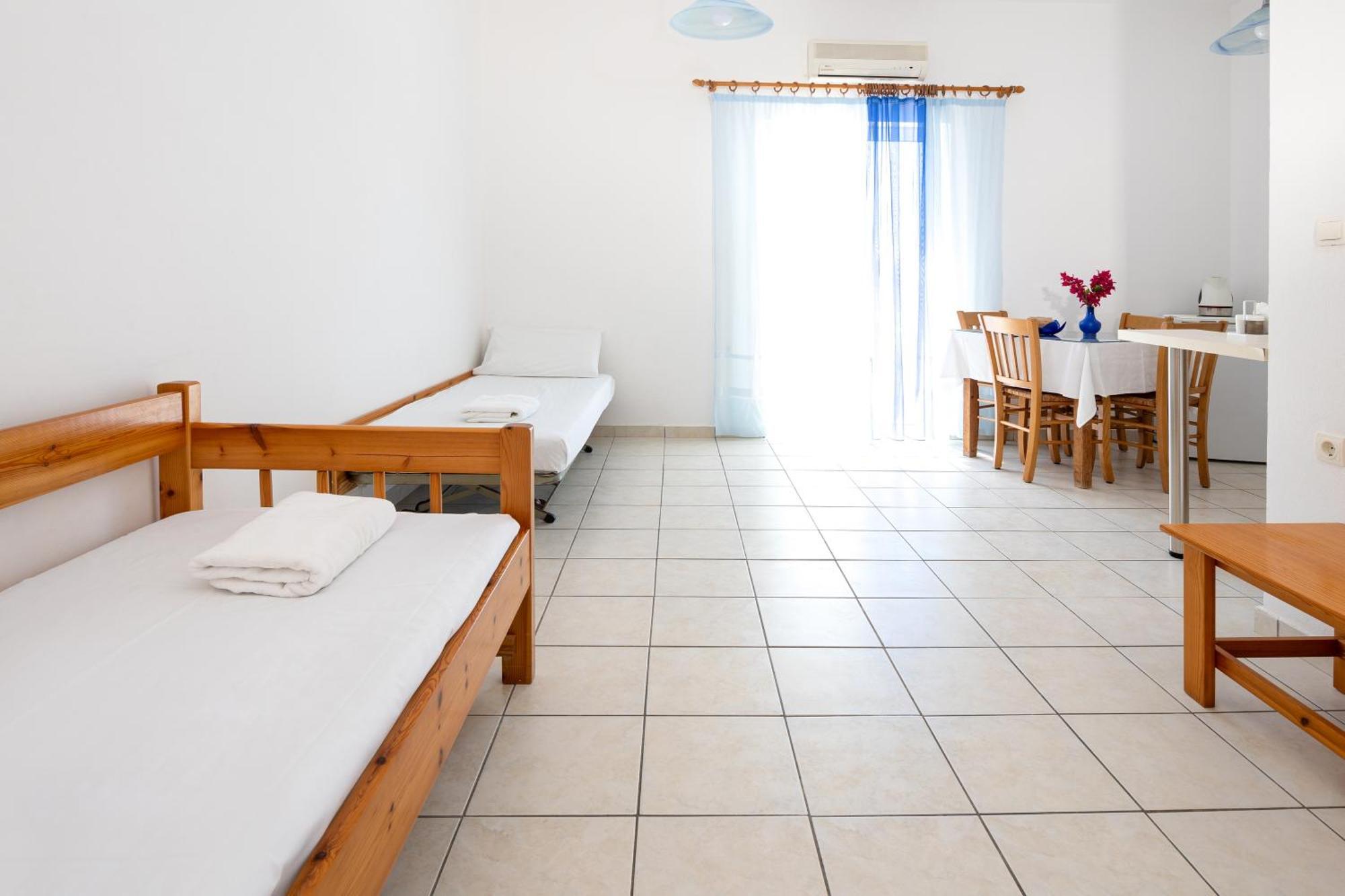 Alexis Apartments Stavrós Екстериор снимка