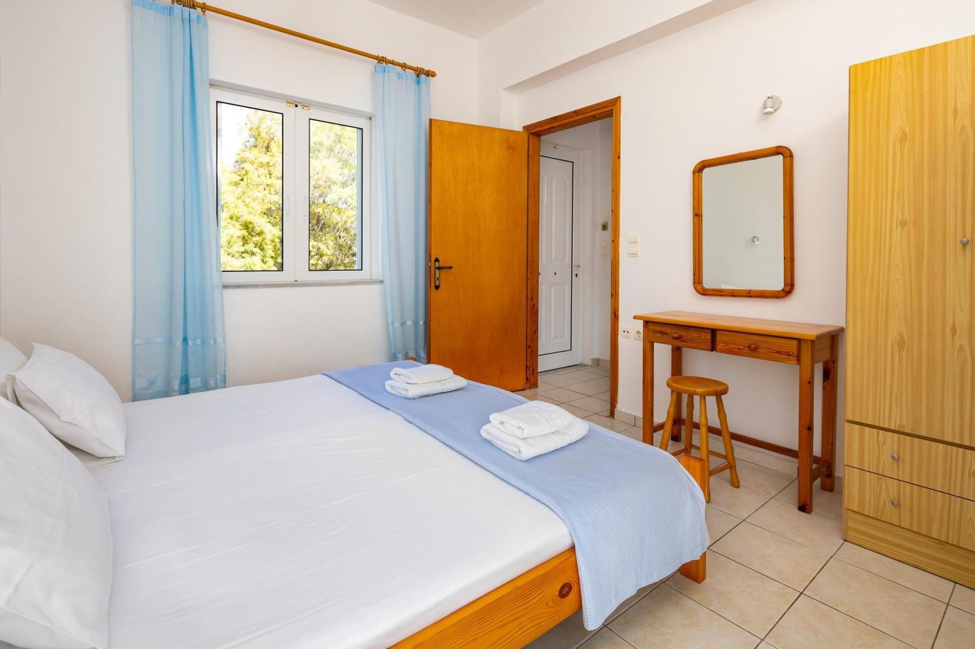Alexis Apartments Stavrós Екстериор снимка