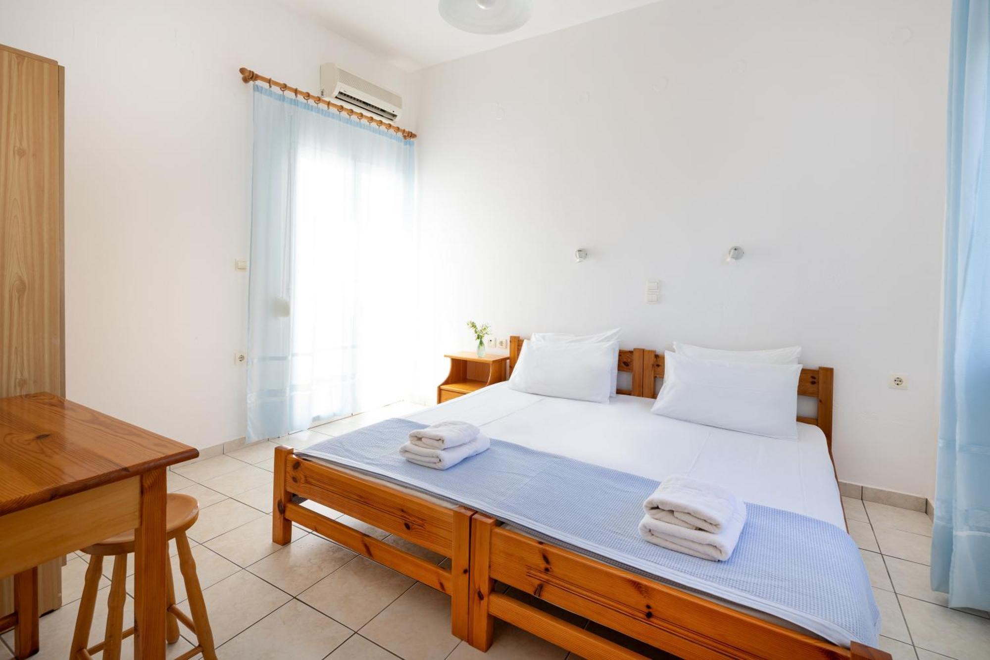 Alexis Apartments Stavrós Екстериор снимка