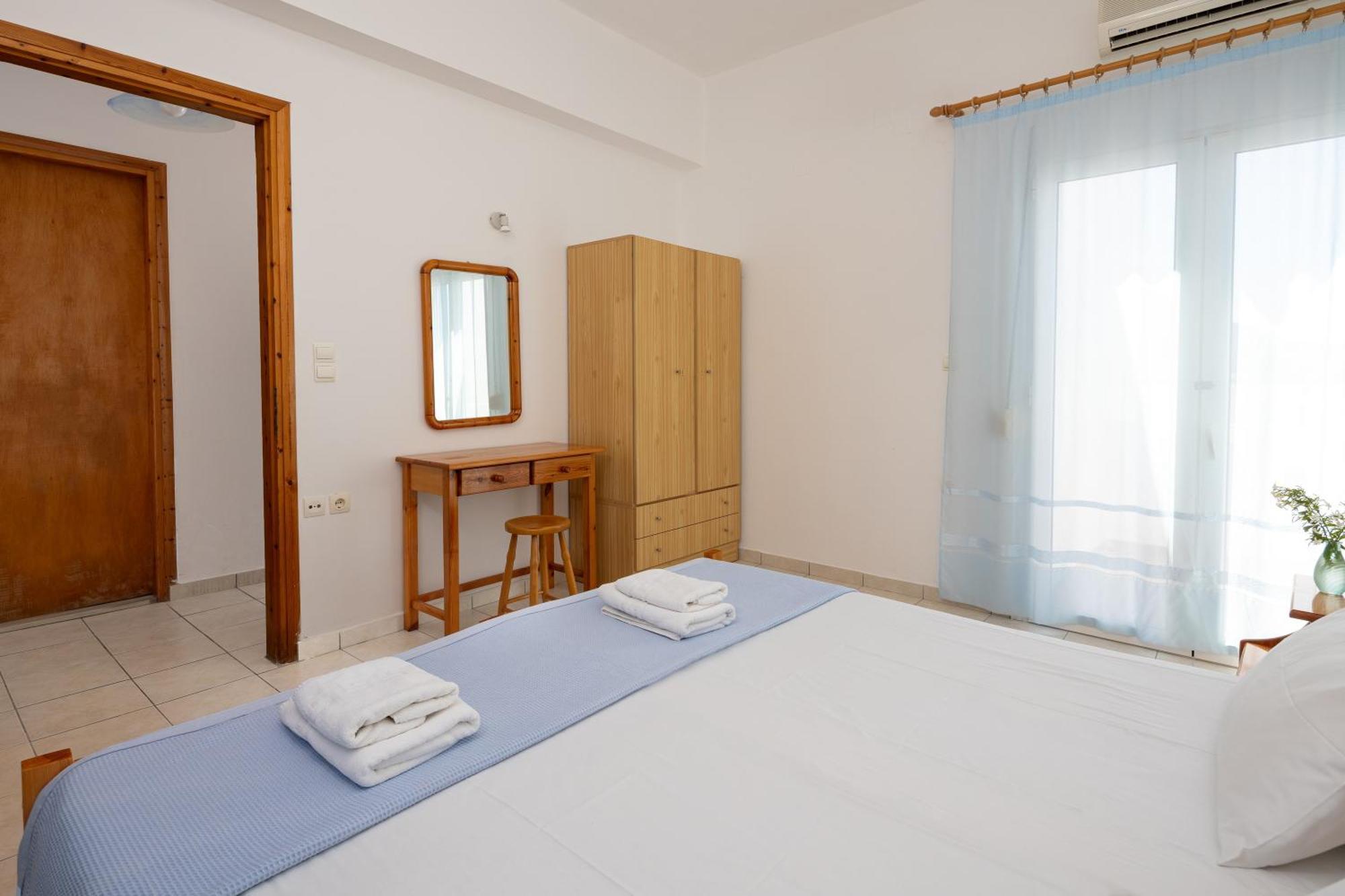 Alexis Apartments Stavrós Екстериор снимка